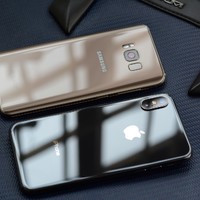 Apple 苹果 iPhone X 对比三星 S8，几个主要功能的对比