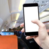 航司那些事第42期：东航允许乘客在飞机上使用手机！