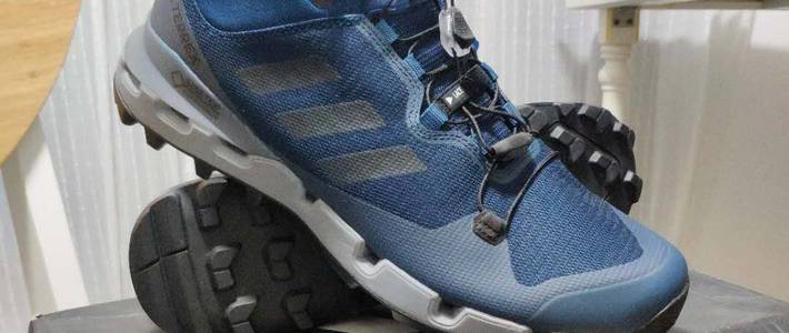 adidas terrex mid gtx surround