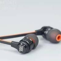 【趣听】消费类耳机评测 篇十九：JBL T180A 入耳式耳机测评报告