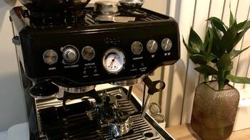 咖啡机 篇一：「铂富875 Sage 875」是谁给小白的勇气买一台半自动咖啡机？