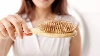 实测12款防脱洗发水：掉了2万根头发，找到这款“防脱”最有效