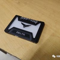 固态硬盘也玩RGB？十铨DELTA RGB 500GB测试