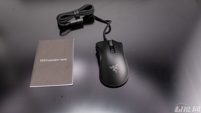 62g重,仅售199元的诚意之作:razer 雷蛇炼狱蝰蛇v2迷你版游戏鼠标