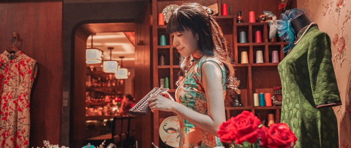 in老板的旅行笔记 篇六十一:北京旗袍酒吧|民国风里的裁缝店