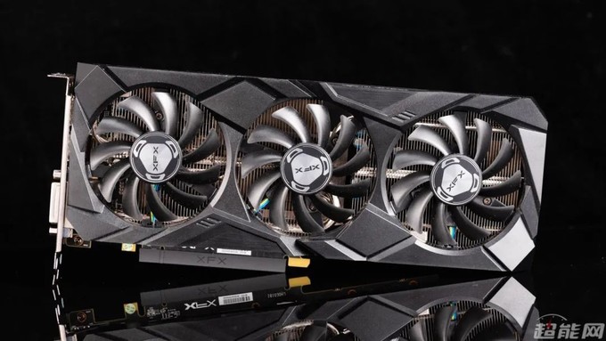 讯景xfx rx 590 gme 傲狼版显卡评测:三风扇强散热 低温稳定噪音小