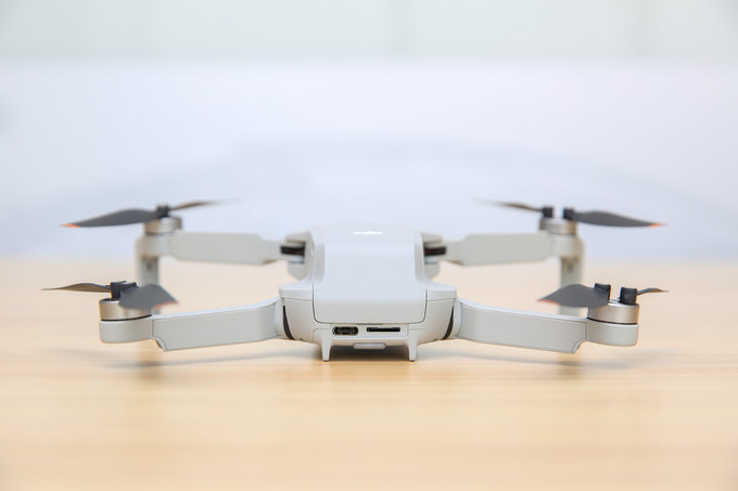 迷你无人机的完整形态来了?大疆dji mini 2无人机开箱试飞