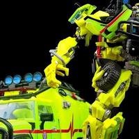 变形金刚玩具 篇三百零二：第一波汽车人到齐了——MPM11救护车开箱