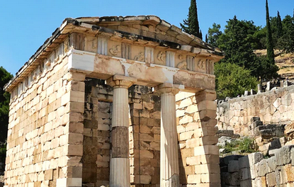 在古希腊的德尔斐(delphi)的阿波罗神庙上刻有一句名言「认识你自己」