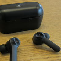 听声辨位极致游戏体验！雷柏VM700真无线TWS蓝牙背光耳机上手简评