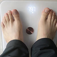 机大婶评测 篇四百三十三：比你更了解你自己，减肥你需要这个：咕咚智能体脂秤PRO体验