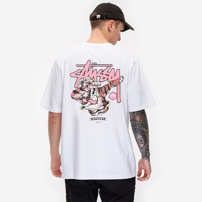 stussy—从冲浪少年到知名潮牌