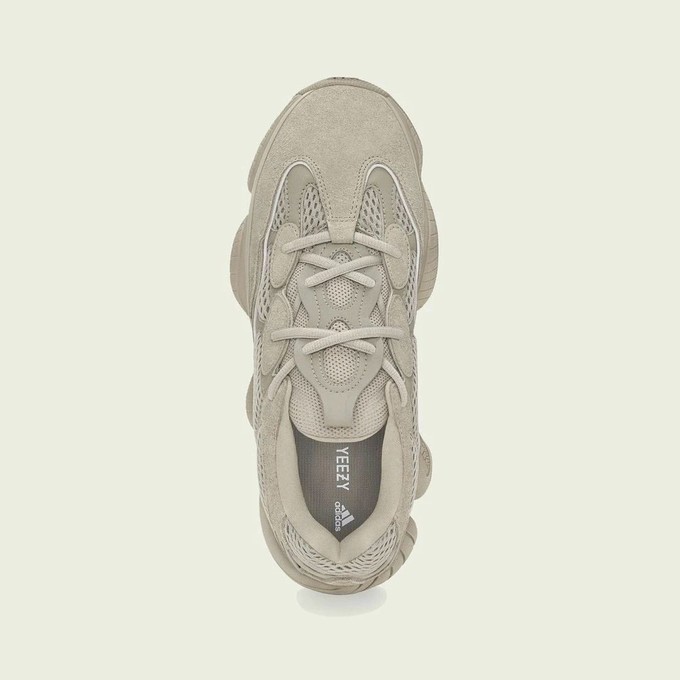 yeezy 500 "taupe light" 新配色曝光,它会成为下一个