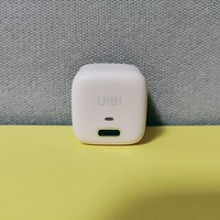 UIBI柚比20W USB-C 迷你快速充电器 轻体验