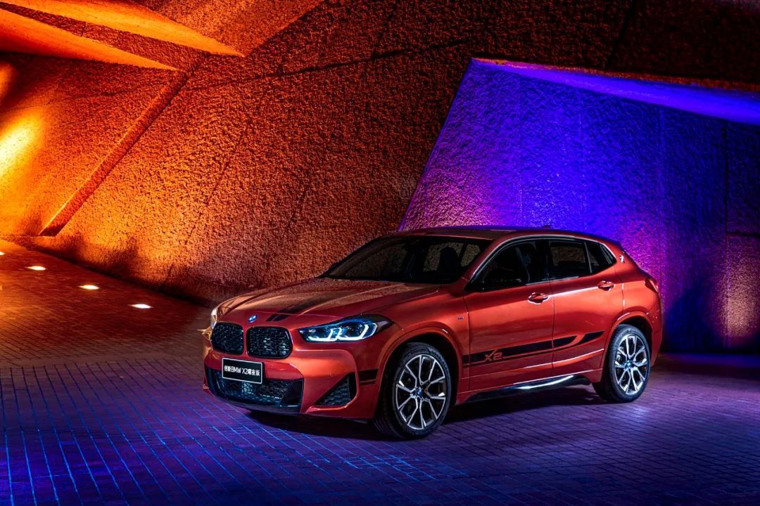 可潮可酷,看创新bmw x2怎么"型"走成都