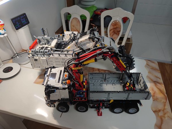 25日20点lego乐高technic科技系列42100利勃海尔r9800挖掘机