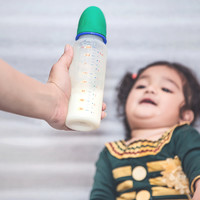 宝宝不吃奶瓶怎么办？如何让宝宝爱上奶瓶？