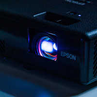 初体验-Epson EF10激光投影机