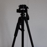 男人的生产力工具 篇一：给大家介绍一款便宜好用的相机/手机三脚架！