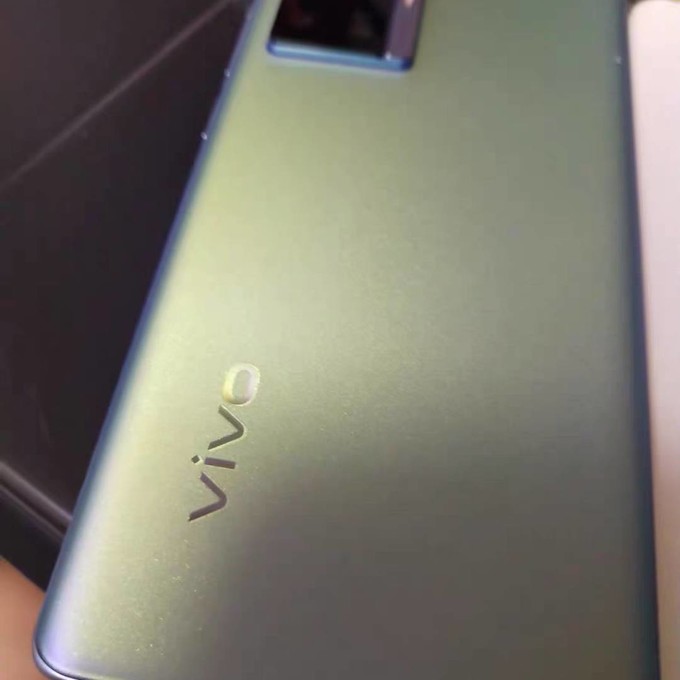 一,商品信息:vivo x70 pro 12gb 256gb 星云 5g手机 蔡司光学镜头 大
