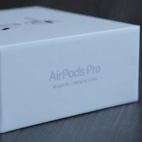 又值得买了，新款AirPods Pro和新款Apple Watch充电器开箱简评