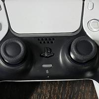 PS5 Dual Sense 手柄评测（与业界标杆对比）
