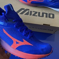 可能是最后的日系薄底跑鞋，Mizuno Wave Duel 2