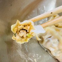 美食 篇五十三：春季多食用菌菇，滋补又养生，好吃的菌菇三鲜蒸饺。