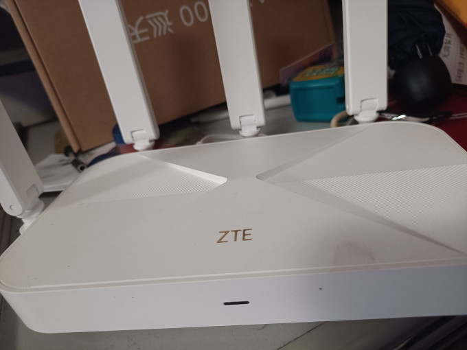 怎么让路由器穿墙效果更好 6432804326138304.jpg_e680.jpg