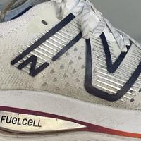 New Balance FuelCell SC Trainer 回弹碳板透气跑鞋