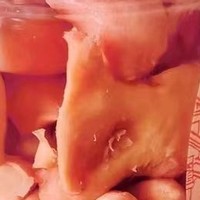 盐津铺子的红姜蜜饯：口感独特，营养丰富的健康美食！