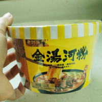 泡椒牛肉味河粉：广东特色即食宽粉的美味之旅