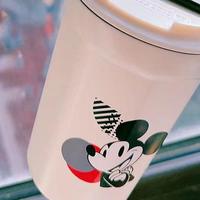 正版联名迪士尼保暖咖啡杯：让你的冬日更加温馨舒适