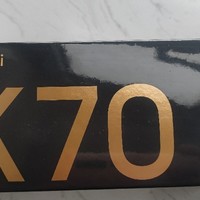 终于，还是原价买了红米K70的12+256版本！因为要作为双旦礼物送给贤妻！文章有轻度使用感受！