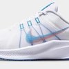 Nike Quest 4：疾速公路跑步鞋的街頭新風尚