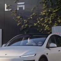 特斯拉 焕新 Model Y：创新与突破的魅力之旅