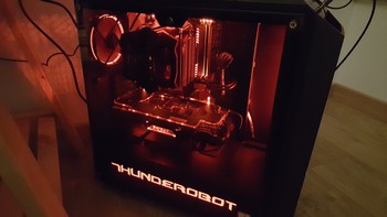 ThundeRobot 雷神 神谕701 开箱简评