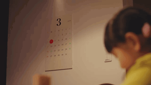 可远程设定日程提醒：日本设计师 开发 Magic Calendar 电子纸挂历