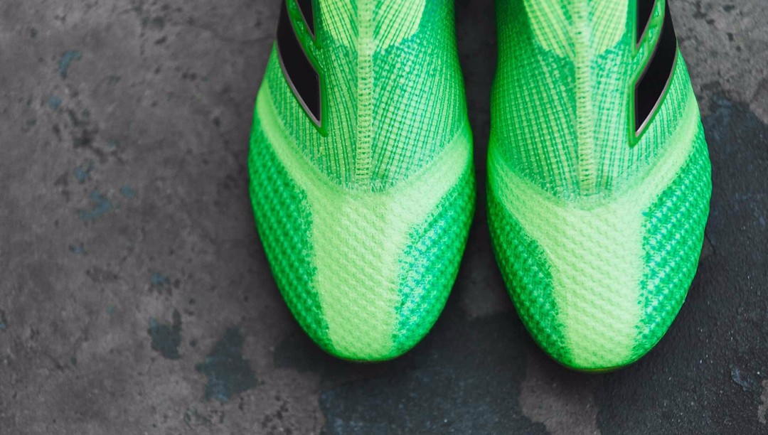 碧玉琅玕：adidas 阿迪达斯 推出 全新配色 ACE 17+ Purecontrol 足球鞋