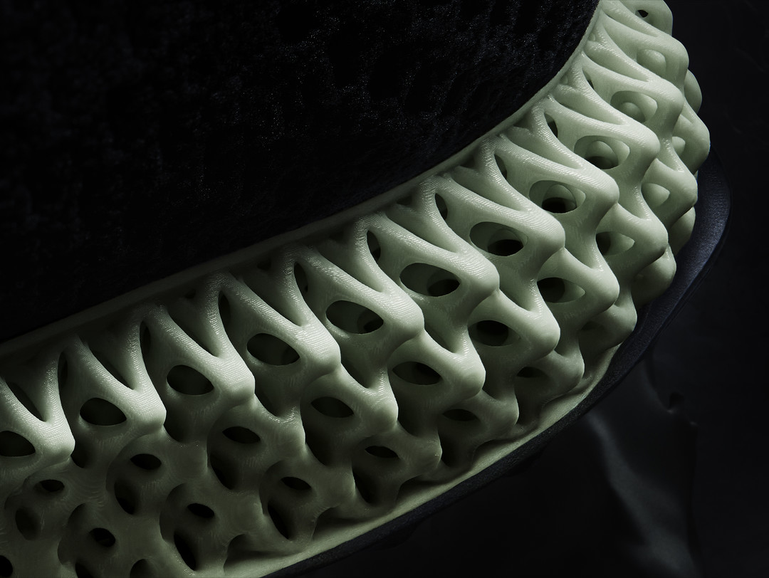 光和氧的结合：adidas 带来 全新3D打印工艺 Digital Light Synthesis 和 Futurecraft 4D 跑鞋