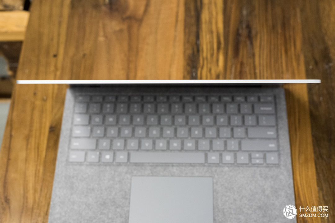 《到站秀》第120弹：“又一个标杆” Microsoft 微软 Surface Laptop 笔记本电脑