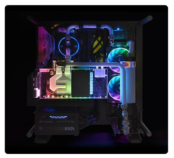 将RGB玩到极致：Thermaltake 曜越 发布 GTX 1080 TI RGB 一体水冷头