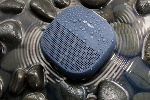 IPX7防水、易携带：BOSE 发布 SoundLink Micro 蓝牙音箱
