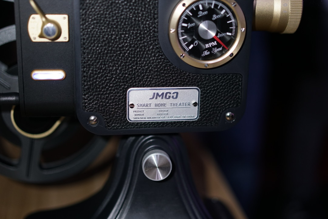 便捷更进一步、向经典致敬：JmGO 坚果 发布 M6 A6 1895 三款投影仪
