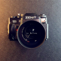 消逝的品牌 篇二：千万别买这台相机—zenit 泽尼特机械光学成像仪（胶卷单反相机）怀旧晒物