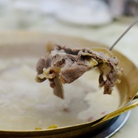 真的好吃吗？ 篇八十四：烤羊肉、羊肉火锅！小街内的内蒙古羊肉馆人气挺旺~