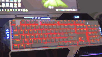 二爷玩外设 篇二十五：#晒单大赛#我家唯一的海尔电器竟然是把键盘—海尔Mr.M 系列 A600-M3A 茶轴RGB机械键盘 