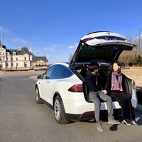 朋友一生一起走：Tesla 特斯拉 Model X 90D 电动车