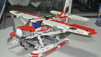 单反毁一生，LEGO穷三代 篇一百零二：LEGO 乐高 Technic 科技系列 42040 消防飞机 开箱 