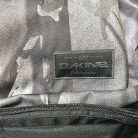 来自美国的小众品牌：DAKINE 滑板双肩包